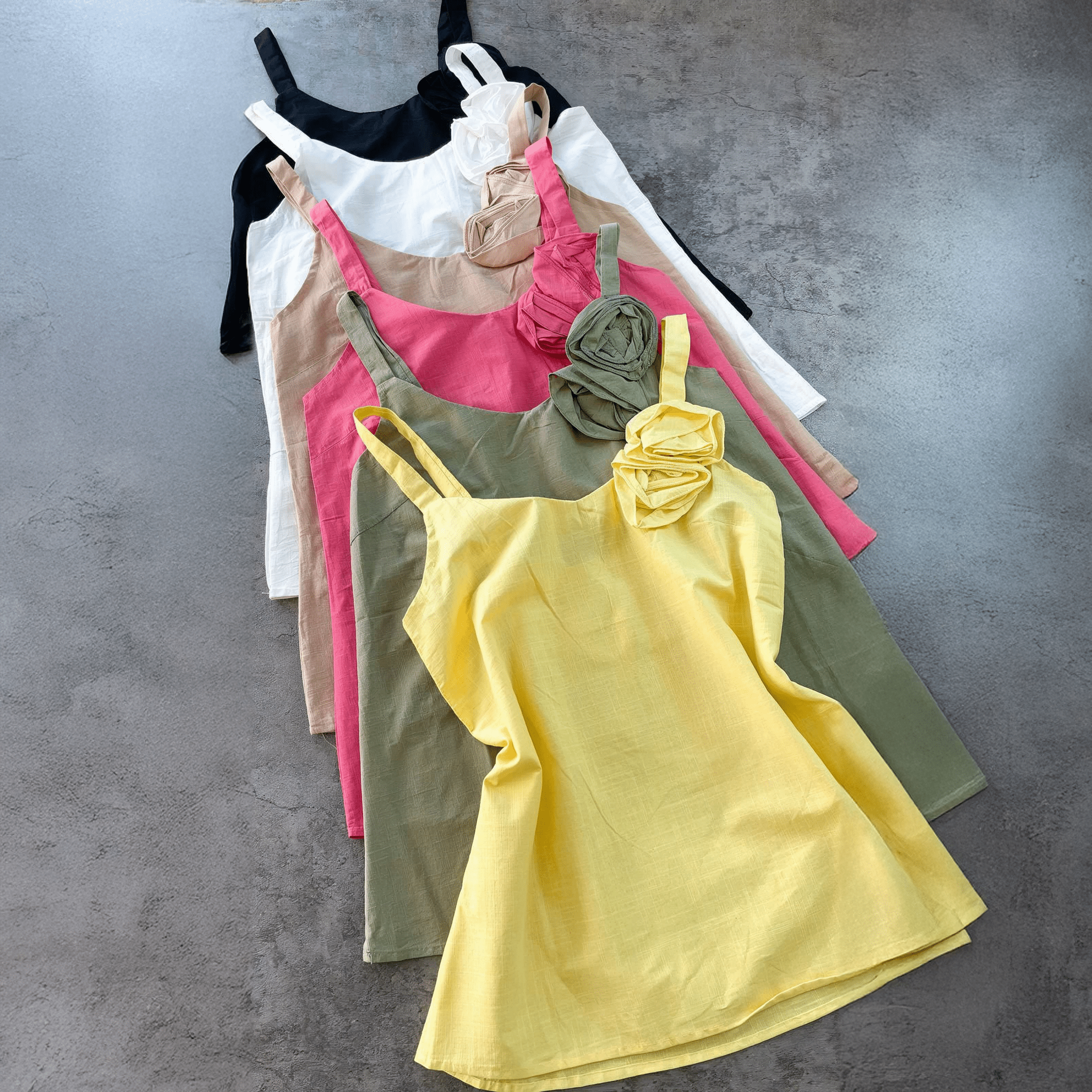 Blusas Sin Mangas con Detalle de Flor - ROXANZ