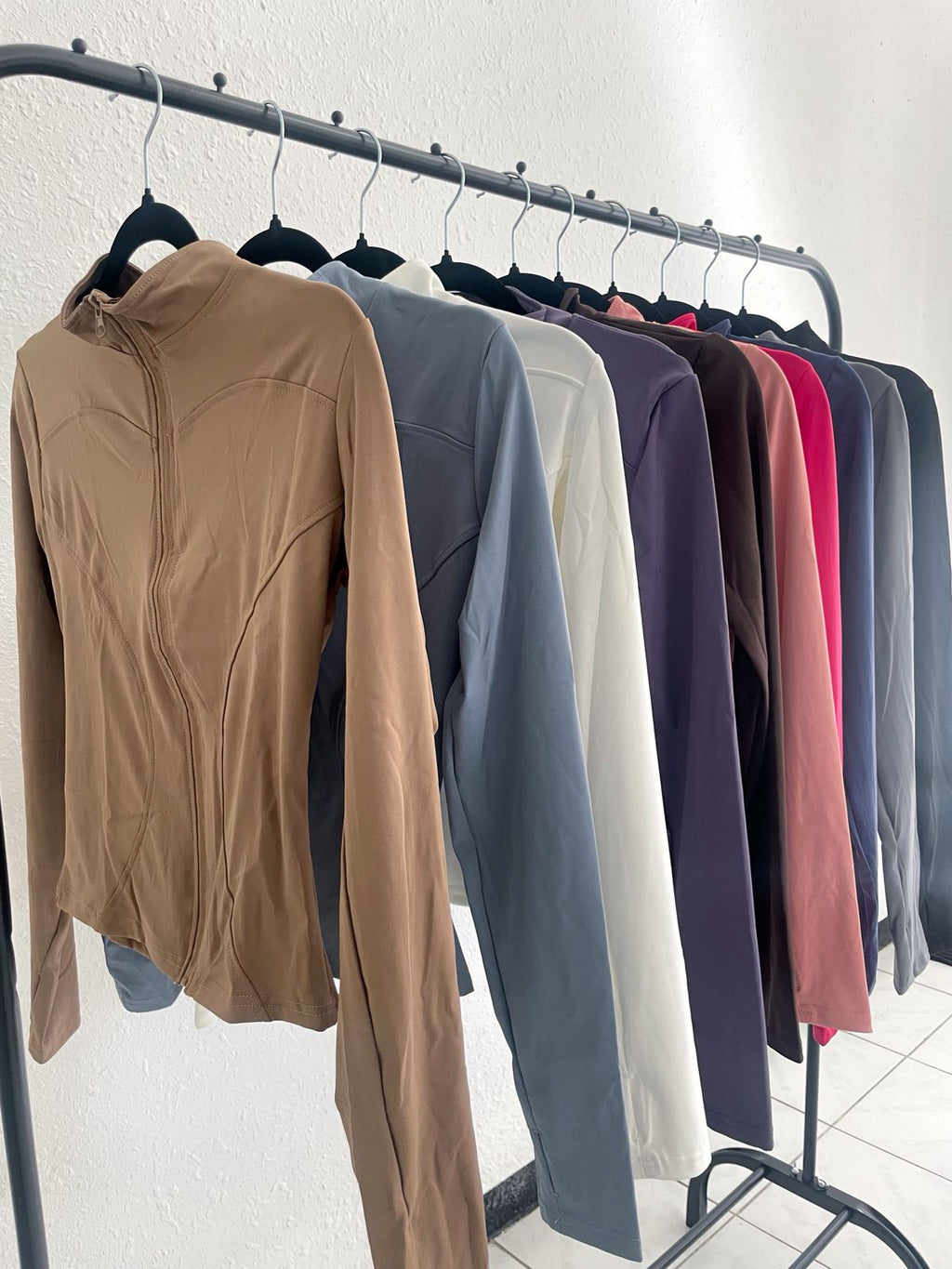 Chaqueta Deportiva Cremallera Ajustada - ROXANZ