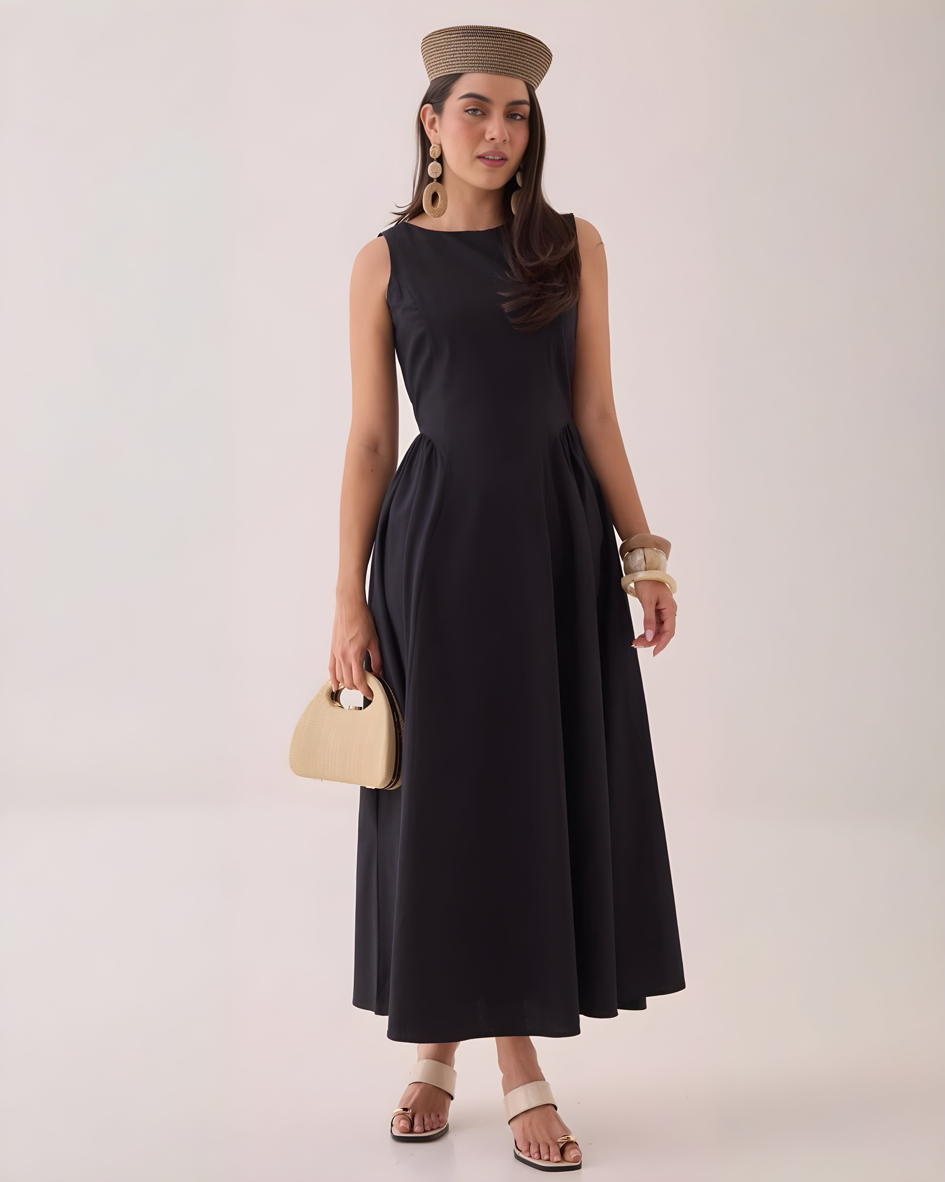 Vestido Midi Negro Sin Manga