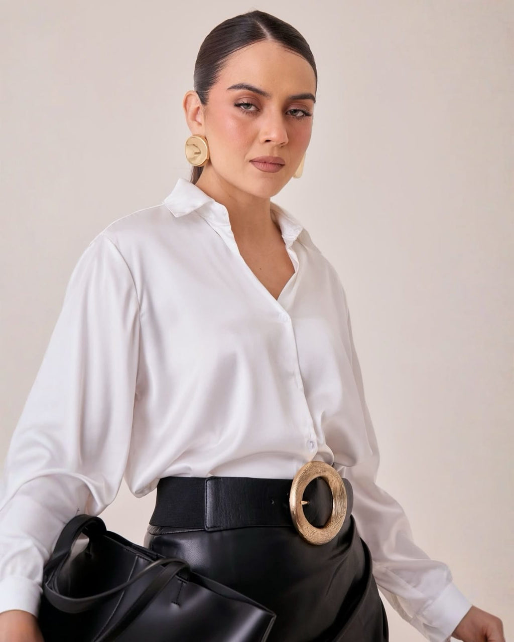 Blusa Satinada Cuello Clásico Blanco
