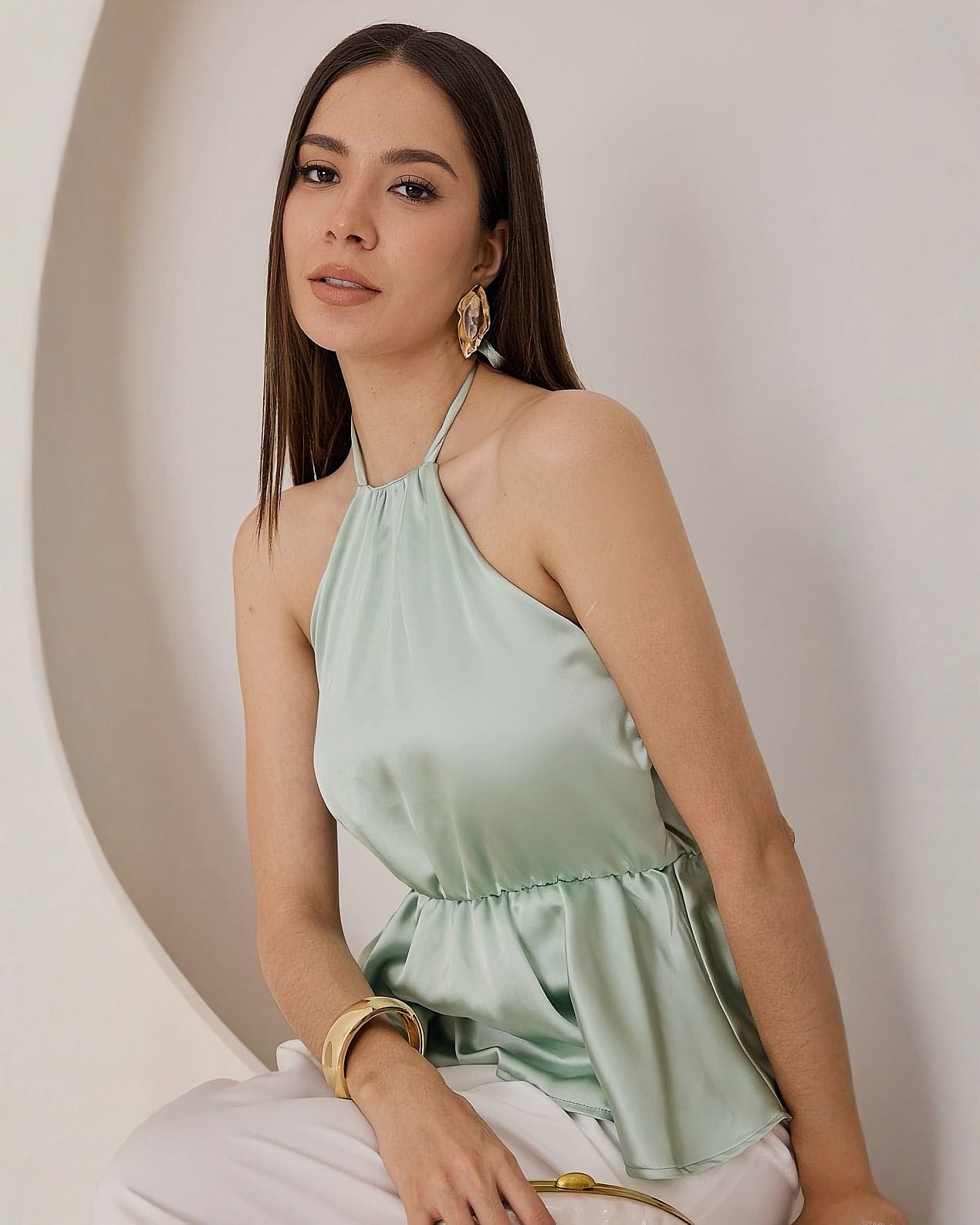 Blusa Satinada Peplum Halter