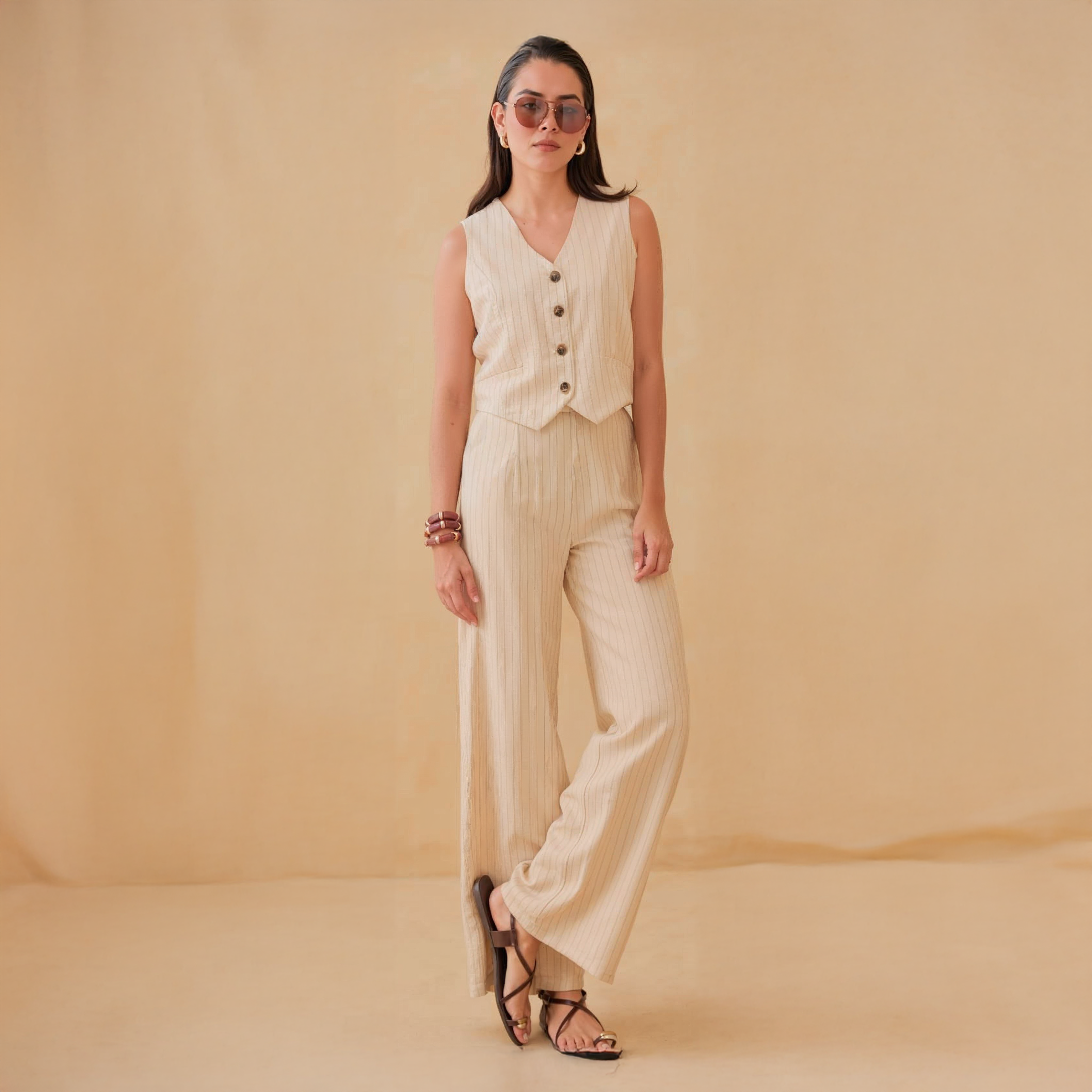 Conjunto de Pantalón y Chaleco Con Líneas Verticales