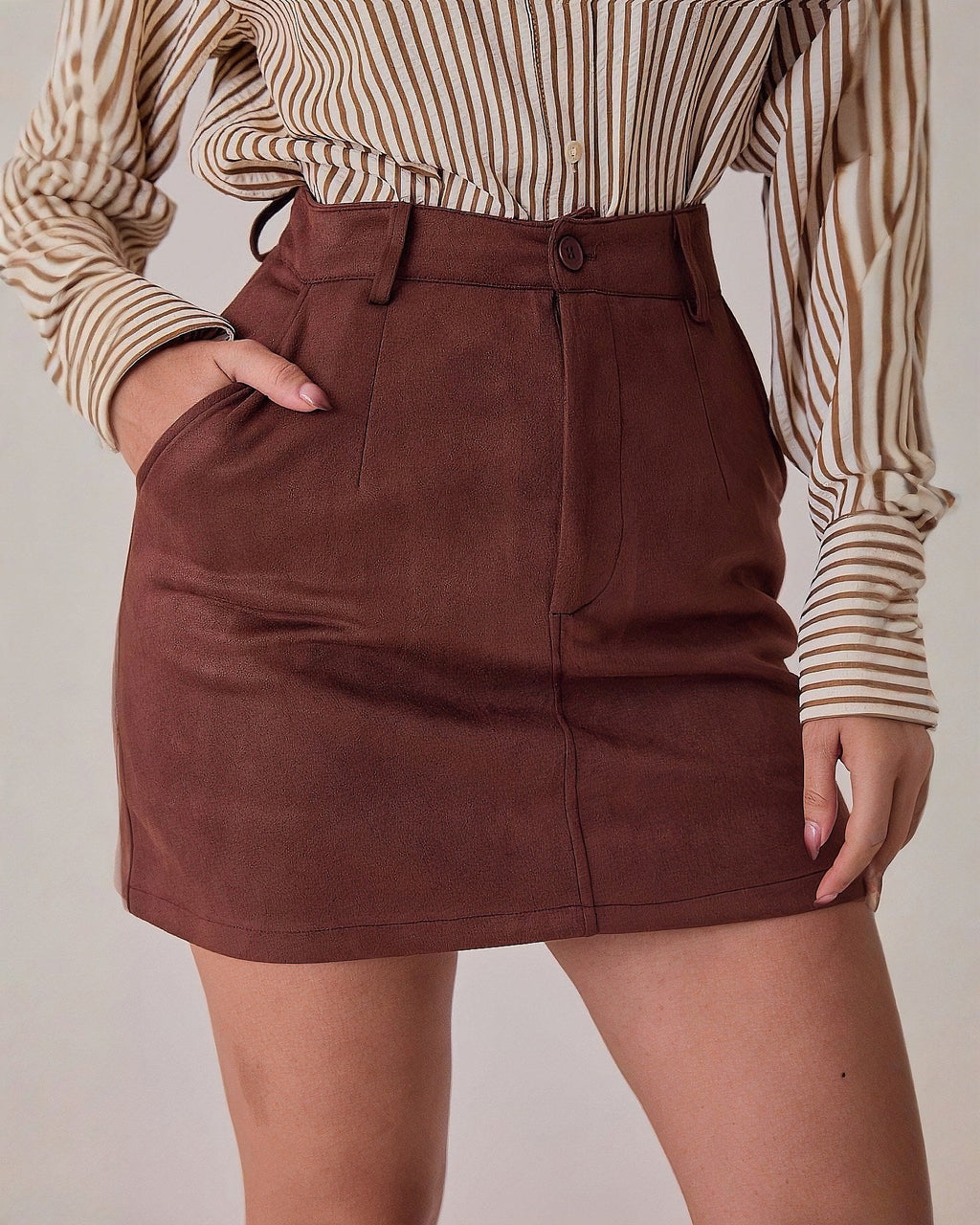 Short Falda Suede con Bolsillos para Mujer Elegante y Casual - ROXANZ