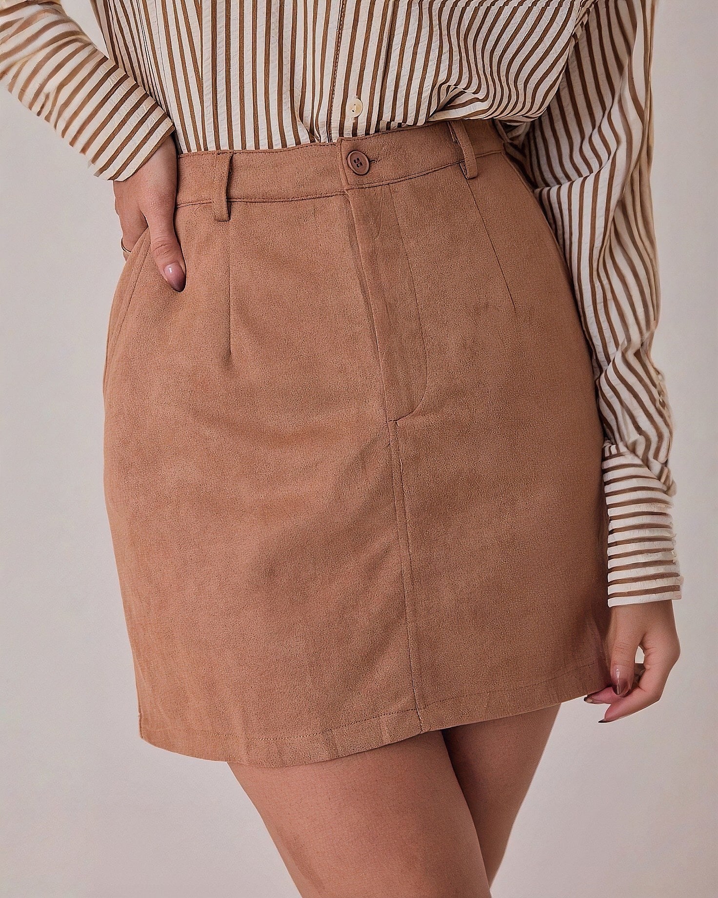 Short Falda Suede con Bolsillos para Mujer Elegante y Casual - ROXANZ