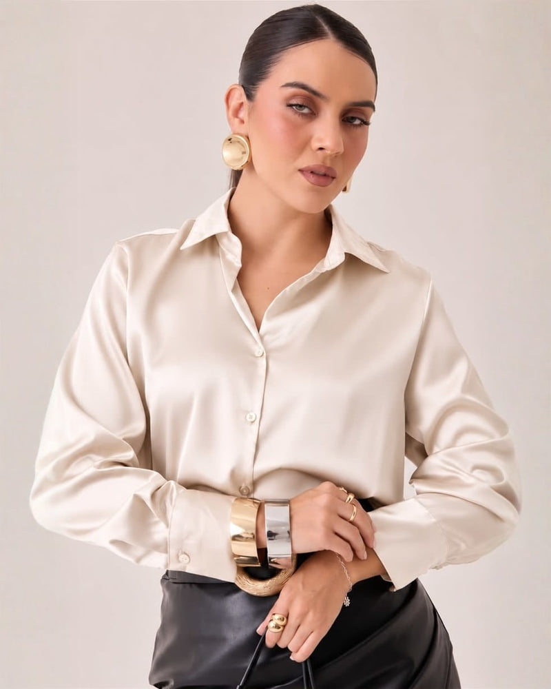 Blusa Satinada Cuello Clásico Blanco Crema
