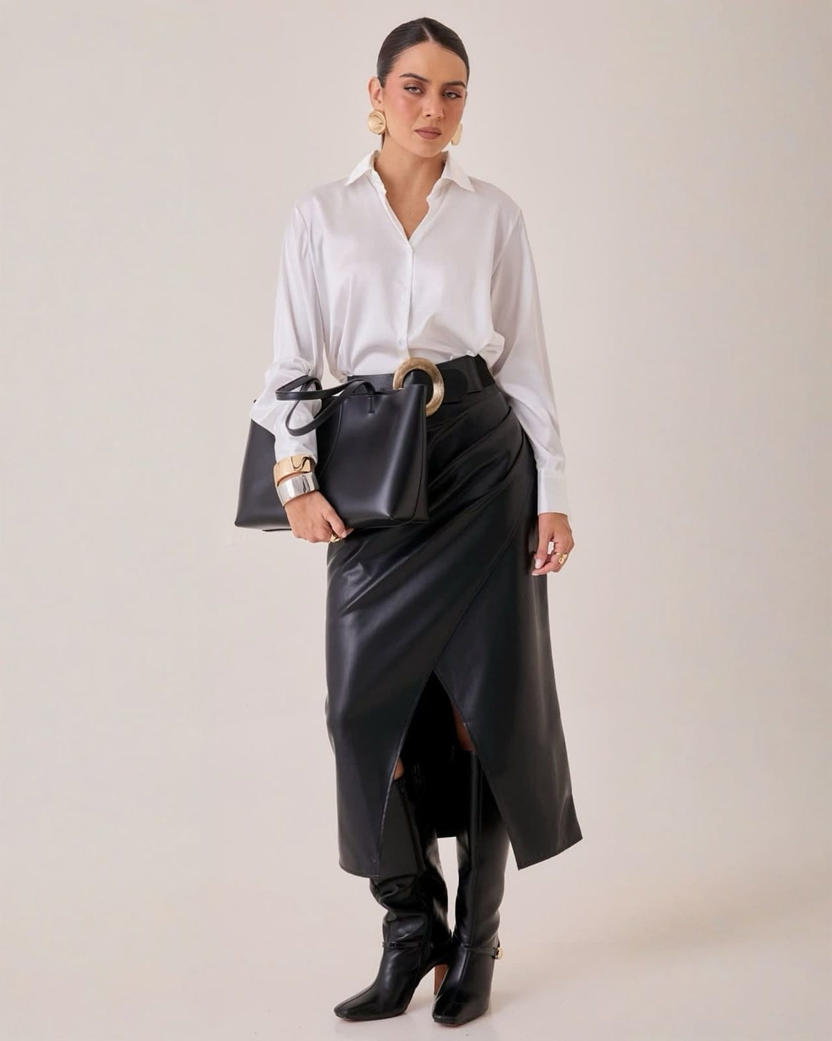Blusa Satinada Cuello Clásico Blanco