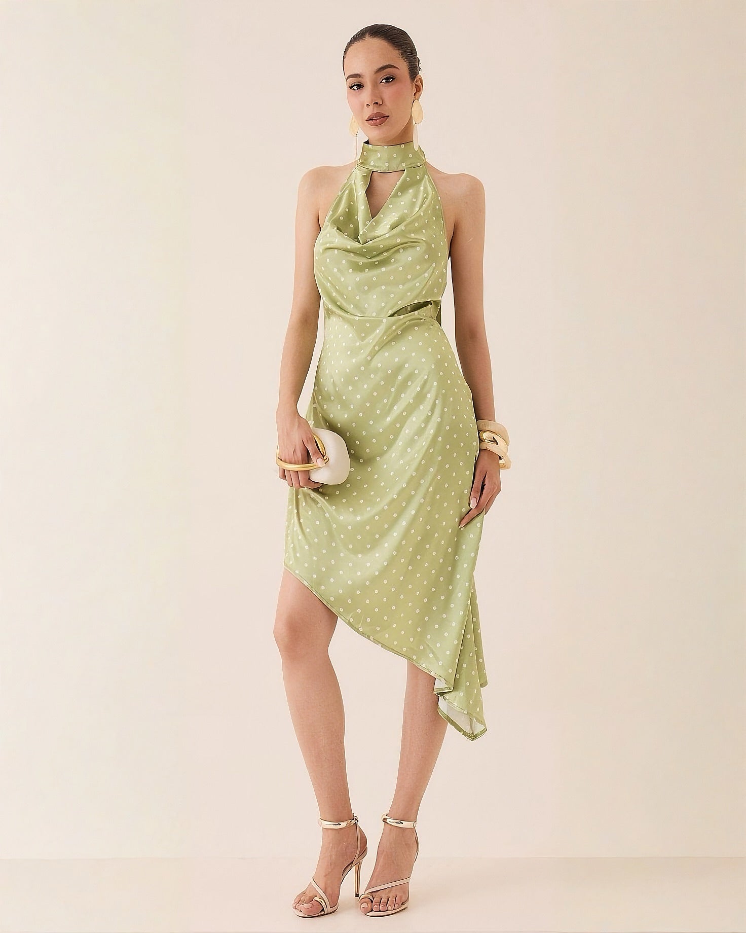 Vestido Satinado Halter Puntos